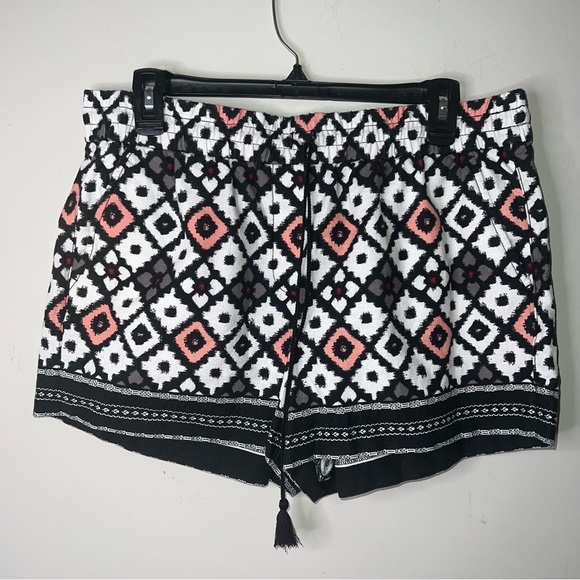 Loft Black and Pink Aztec Print Patchwork Linen Blend Shorts - Picture 2 of 7